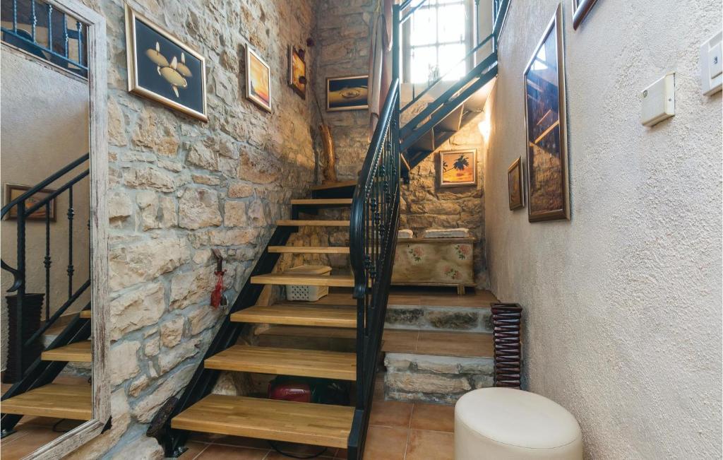 Fotografia z galérie ubytovania Two-Bedroom Holiday Home In Benkovac v destinácii Benkovac