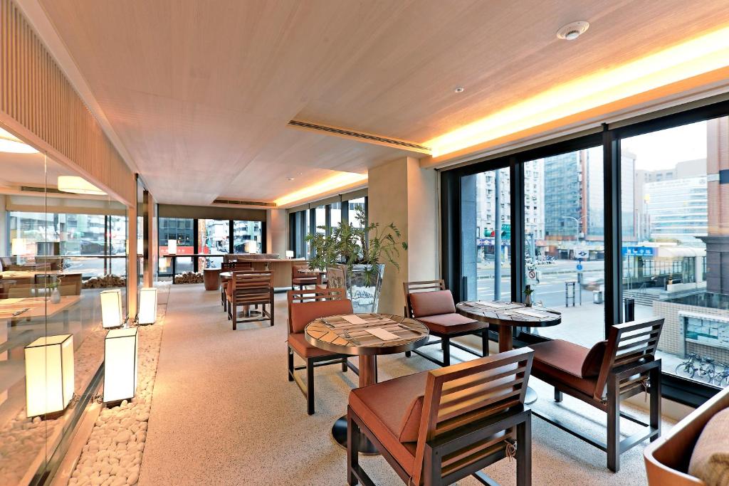 Posezení v ubytování Hotel COZZI Zhongxiao Taipei