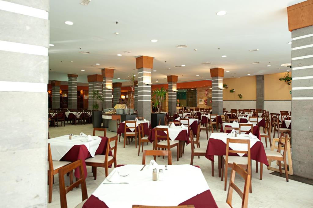 Restaurace v ubytování Hotel LIVVO Lago Taurito & Aquapark