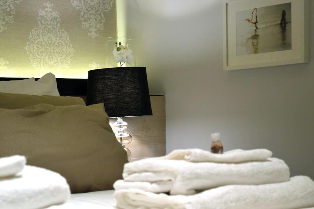 Telewizja i/lub zestaw kina domowego w obiekcie Luxury Home Vittoria