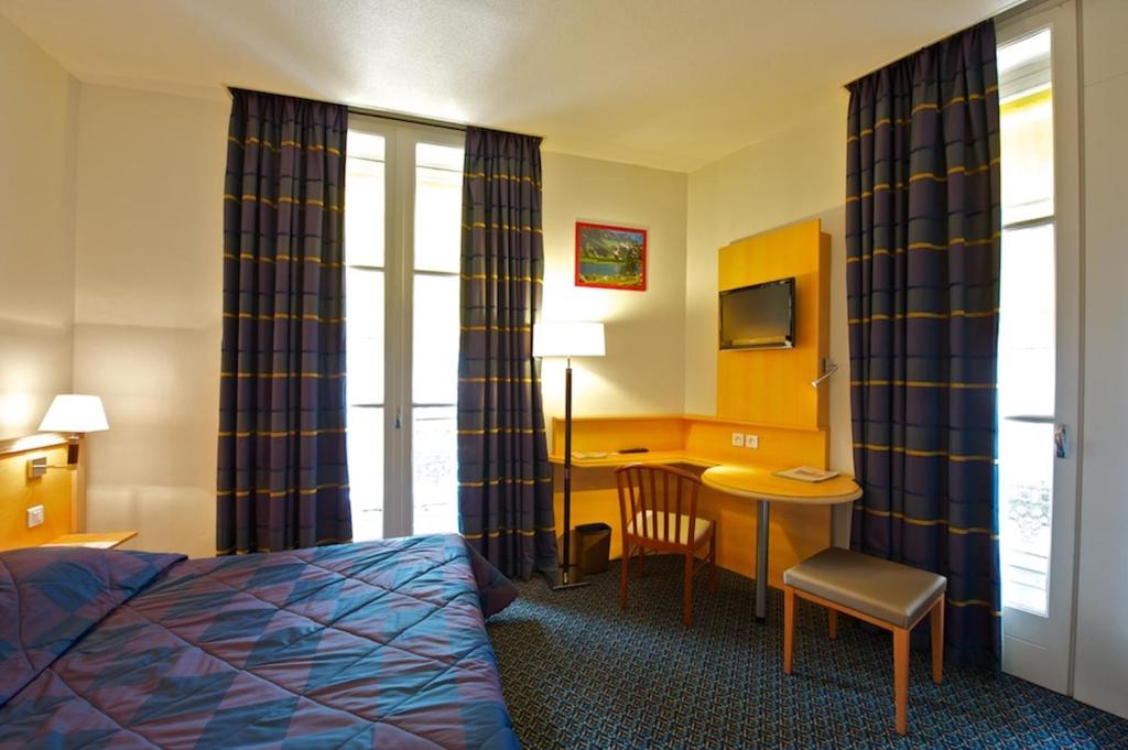 Hotel Le Bourbon Pau Centre - Camera Doppia