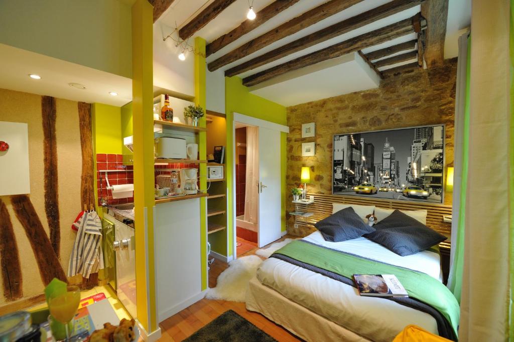 Les Patios du Marais 1 - Studio Apartment D2GG Yellow Stone