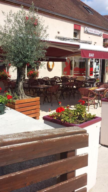 Restaurace v ubytování Sarl Macarena