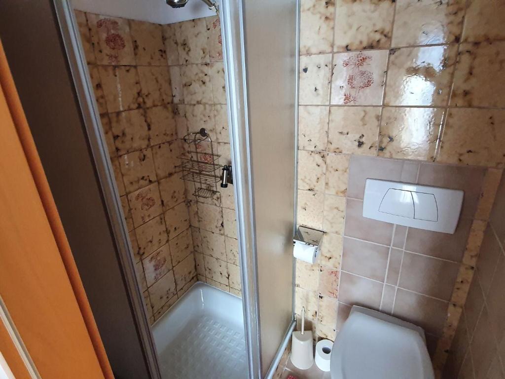 Kúpeľňa v ubytovaní Apartment in child-friendly surroundings