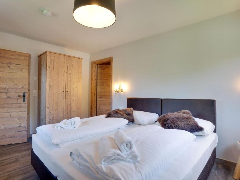 Posteľ alebo postele v izbe v ubytovaní Chalet in Hollersbach Salzburg near ski area