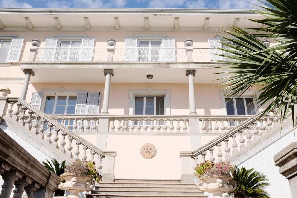 Afbeelding uit fotogalerij van Villa d'Artisti in Sanremo
