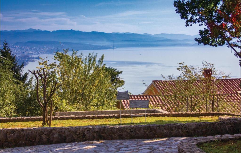 a view of the lake from a house at Amazing Home In Pobri With House Sea View in Volosko