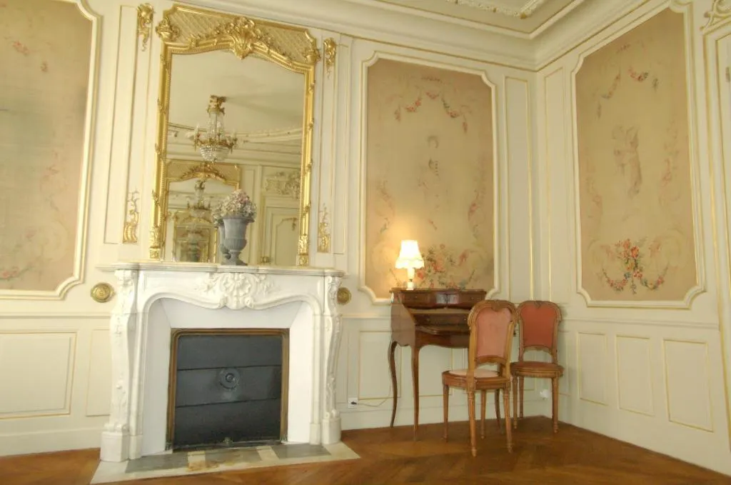 L'Arlequin, Beaune, Franţa