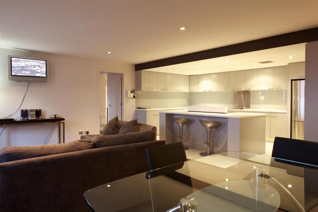 Zero Davey Boutique Apartment Hotel - 