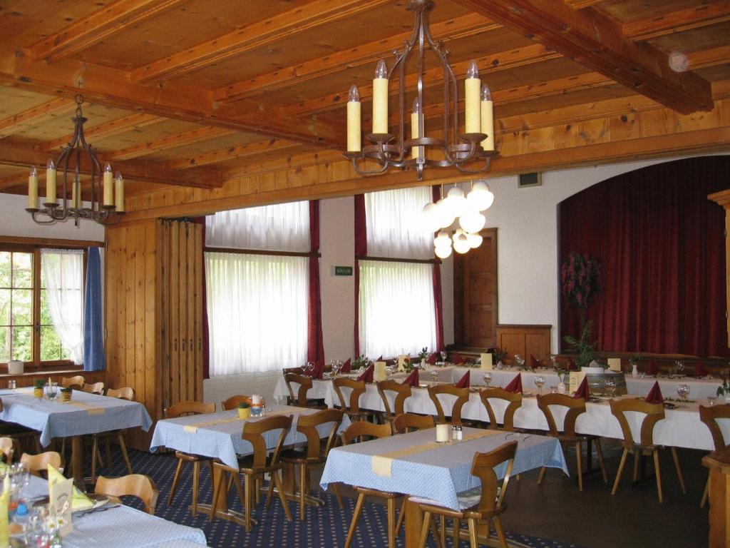 Restaurace v ubytování Gasthaus Waldheim