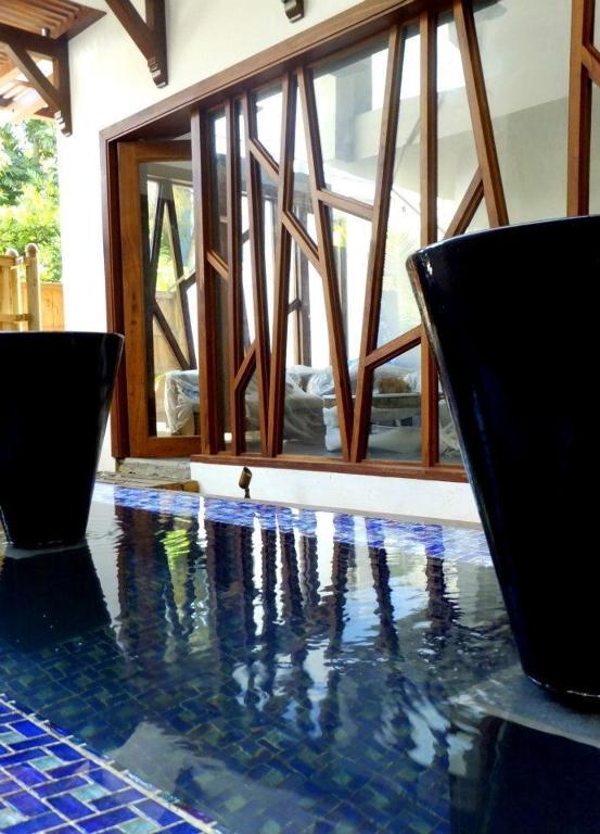 Bazén v ubytování Dodola Lodge nebo v jeho okolí