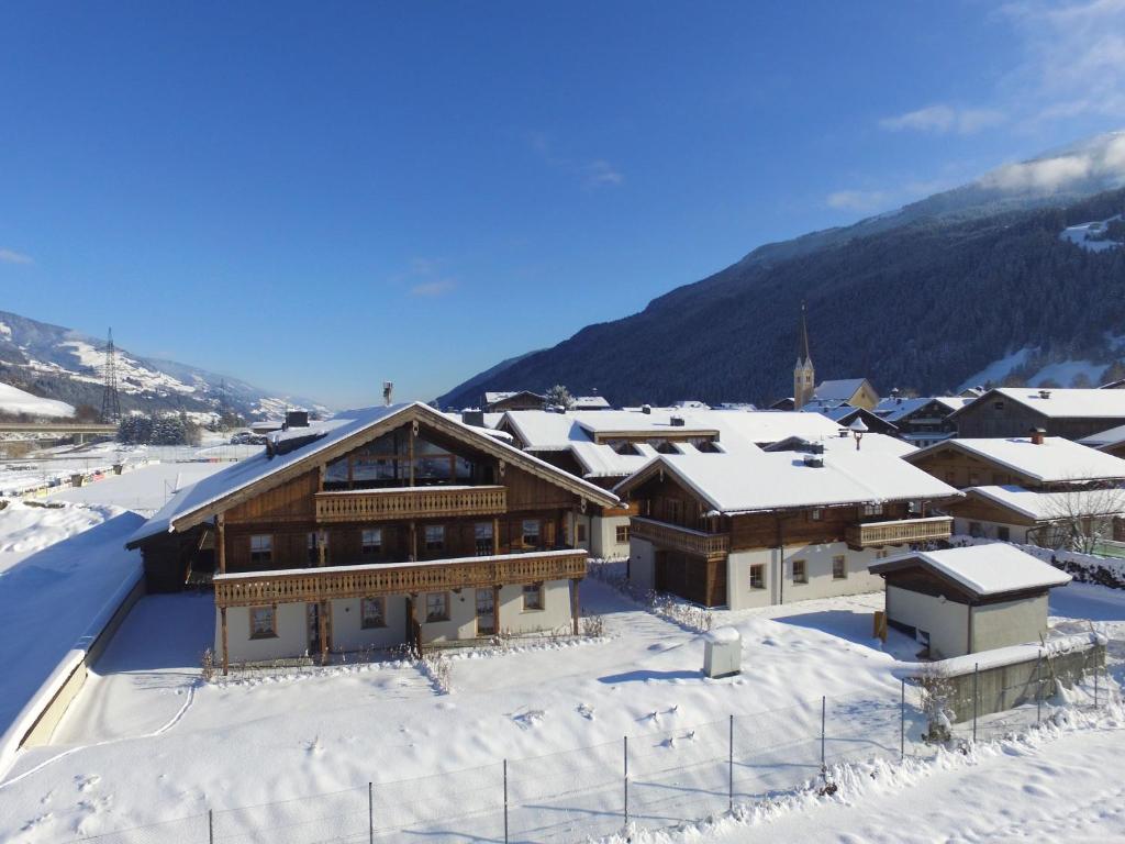 Fotografia z galérie ubytovania Apartment in Hollersbach with sauna near ski area v destinácii Hollersbach im Pinzgau