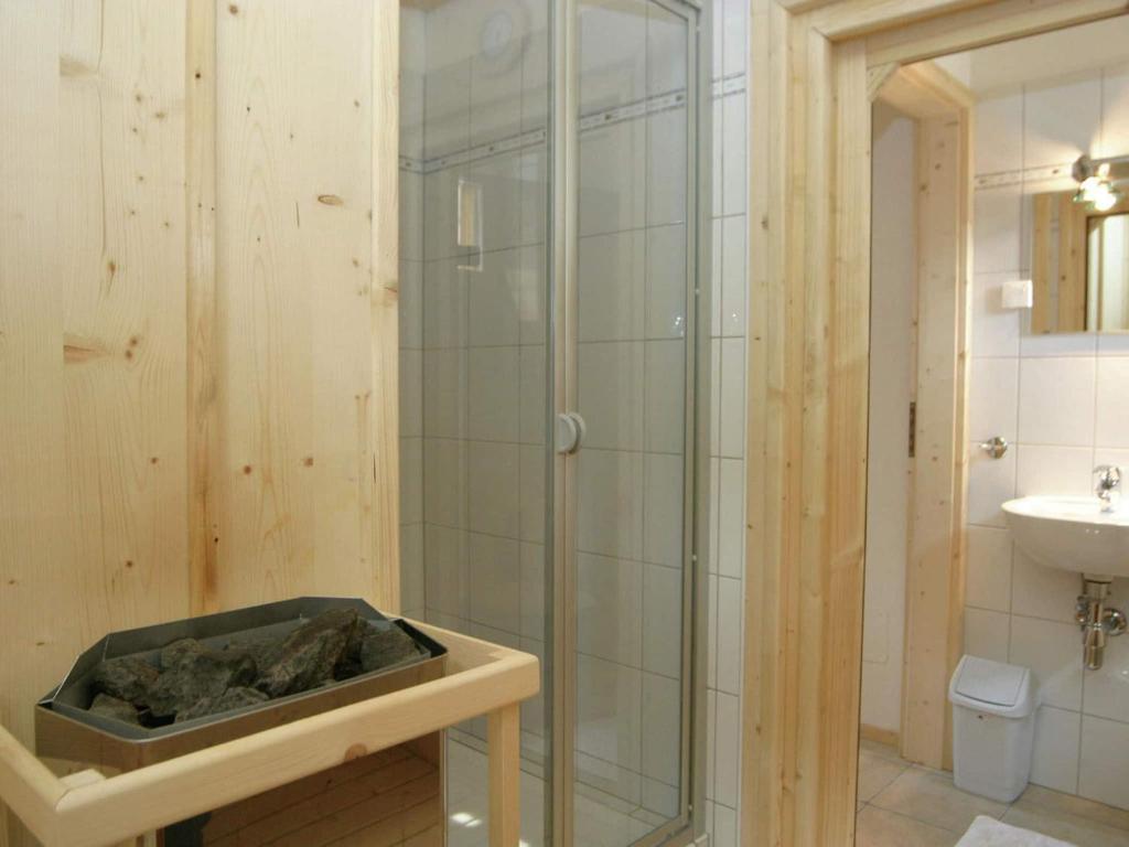 Kúpeľňa v ubytovaní Chalet in Stadl an der Mur Styria with sauna