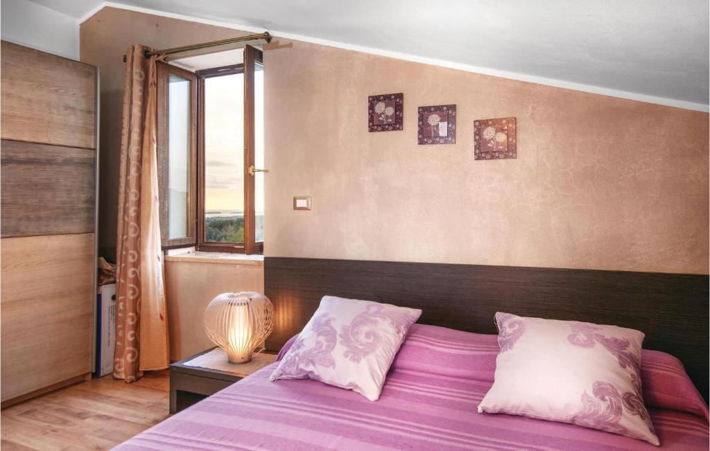 Gallery image of 3 Bedroom Stunning Apartment In Galizana in Galižana
