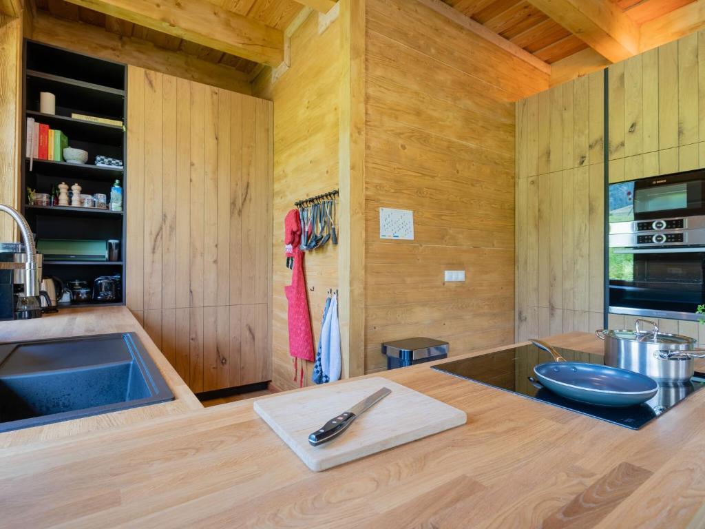 Fotografia z galérie ubytovania Chalet in Tauplitz with sauna in ski area v destinácii Tauplitz