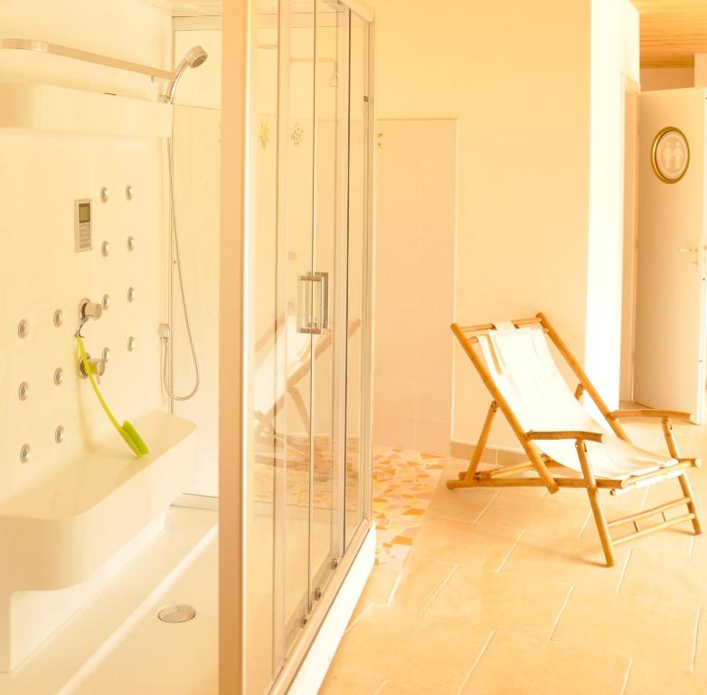 Vannituba majutusasutuses La Nave B&B