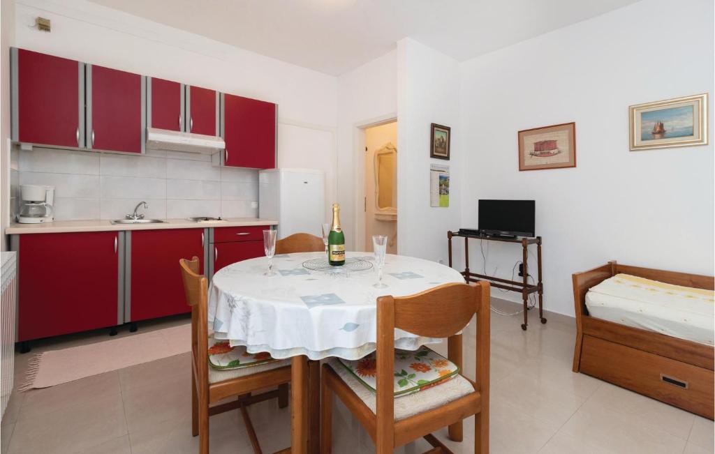Kuchyňa alebo kuchynka v ubytovaní Apartment Zadar 6