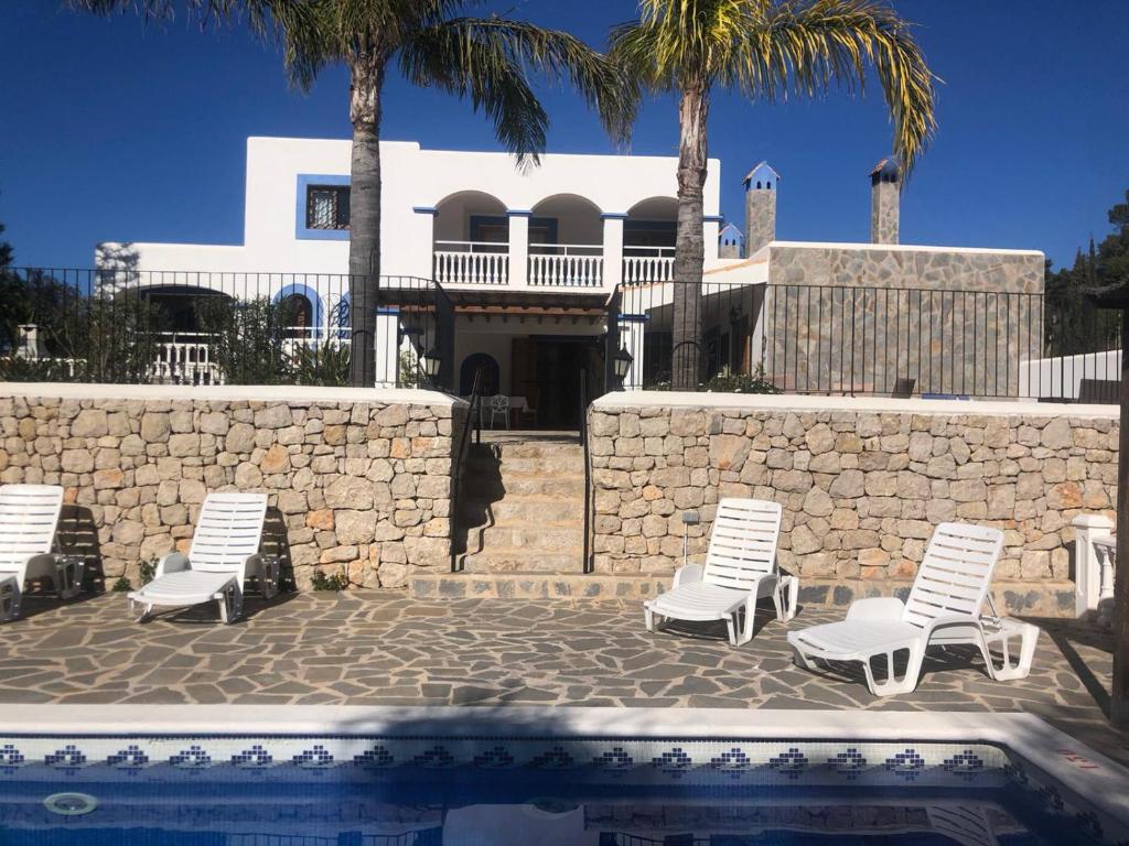 Booking.com: Sa Fé Peacefull villa Nature View , Portinatx ...