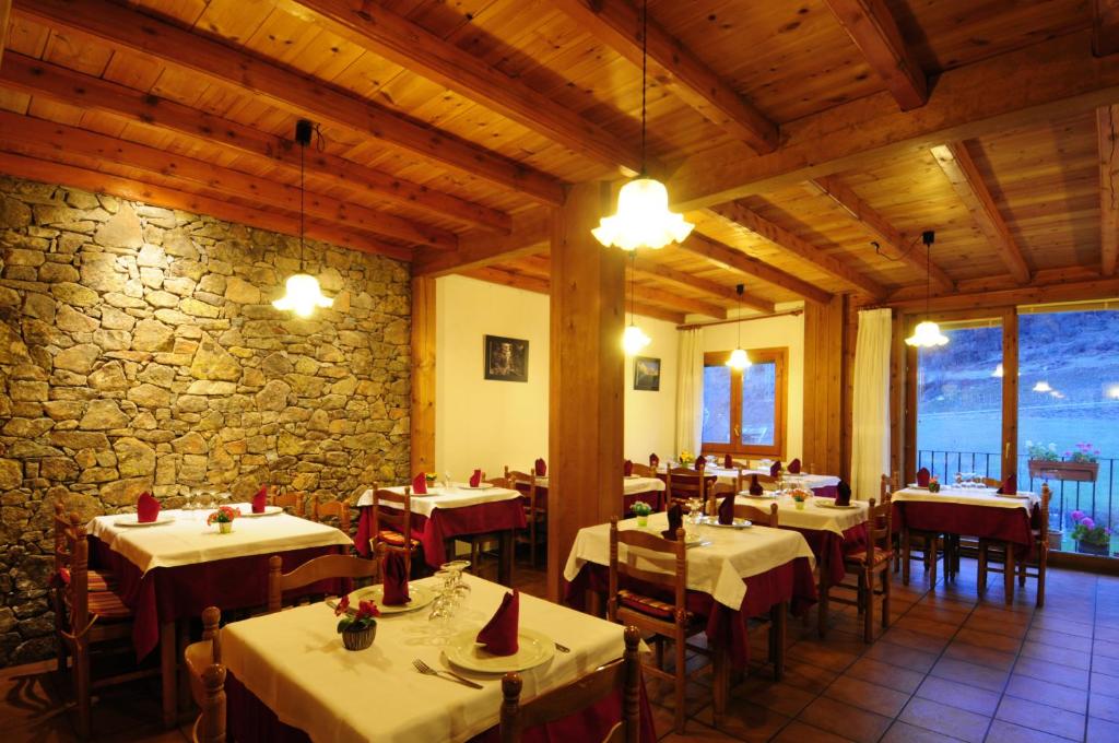 Restaurace v ubytování Hotel Lo Paller