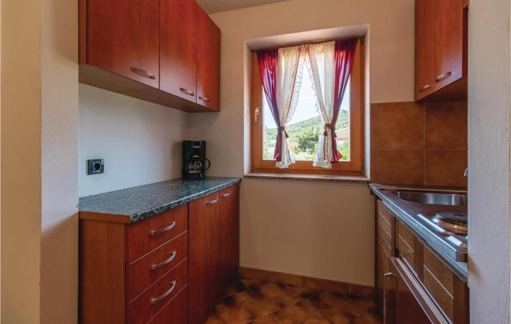 Kuchnia lub aneks kuchenny w obiekcie Holiday Home Klarinska Br, Iv