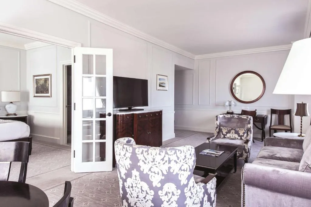 Suite with City View