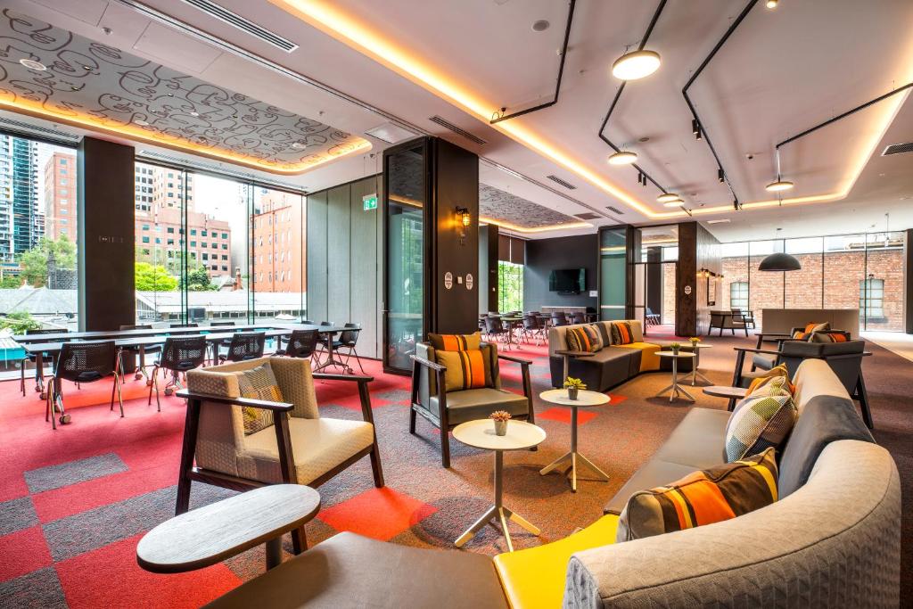 Holiday Inn Express Melbourne Little Collins by IHG - Resim 23