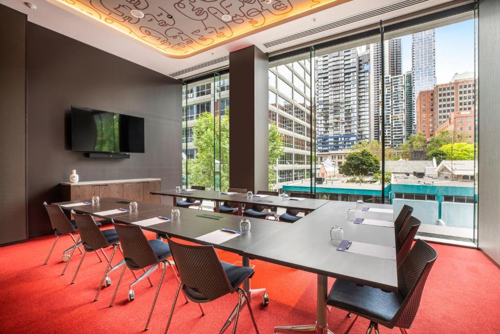 Holiday Inn Express Melbourne Little Collins by IHG - Resim 43