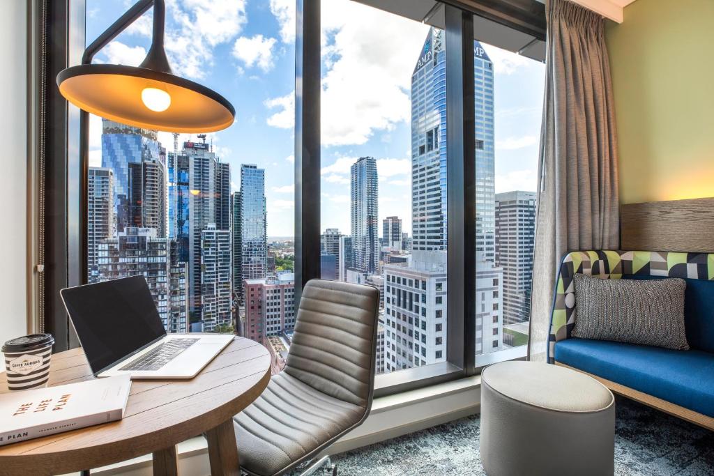 Holiday Inn Express Melbourne Little Collins by IHG - Resim 44