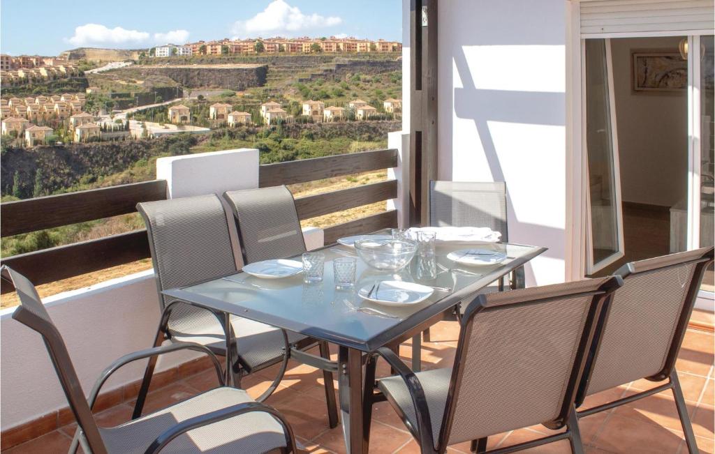 Beautiful apartment in La Duquesa with 3 Bedrooms, WiFi and ...