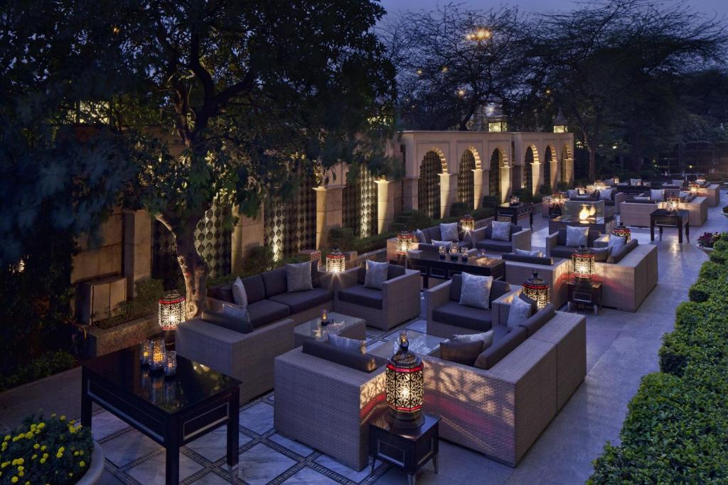 Restaurace v ubytování The Leela Palace New Delhi
