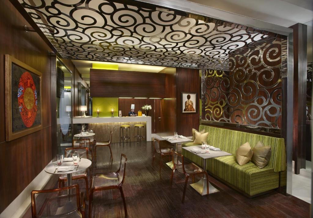 Posezení v ubytování The Leela Palace New Delhi