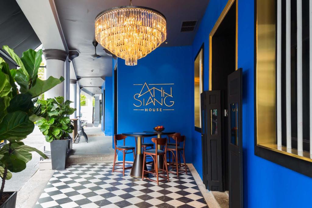 Khu vực ghế ngồi tại Ann Siang House, The Unlimited Collection managed by The Ascott Limited
