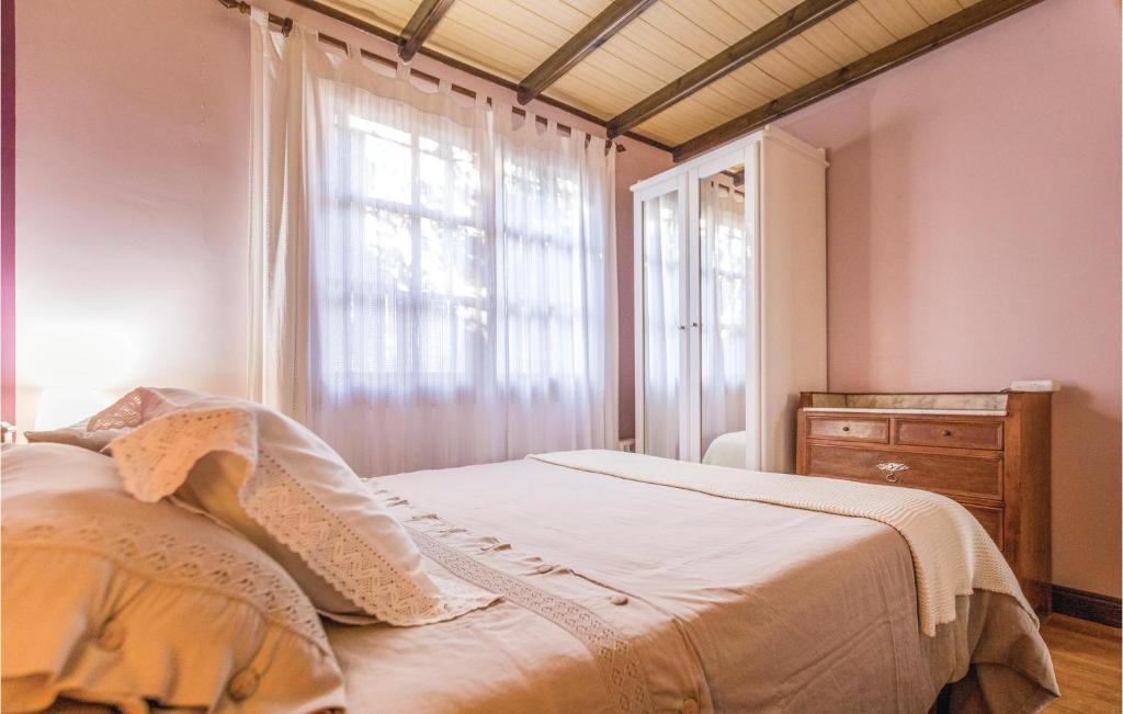 Posteľ alebo postele v izbe v ubytovaní Lovely Home In Vidreres With Wifi