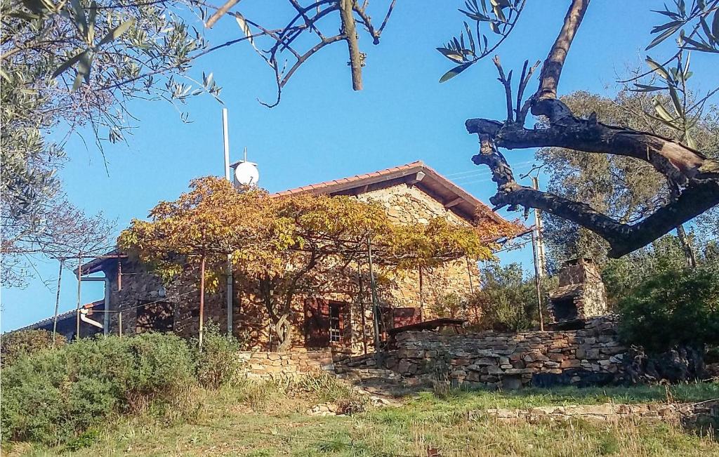 Κήπος έξω από το 2 Bedroom Lovely Home In Roquebrun
