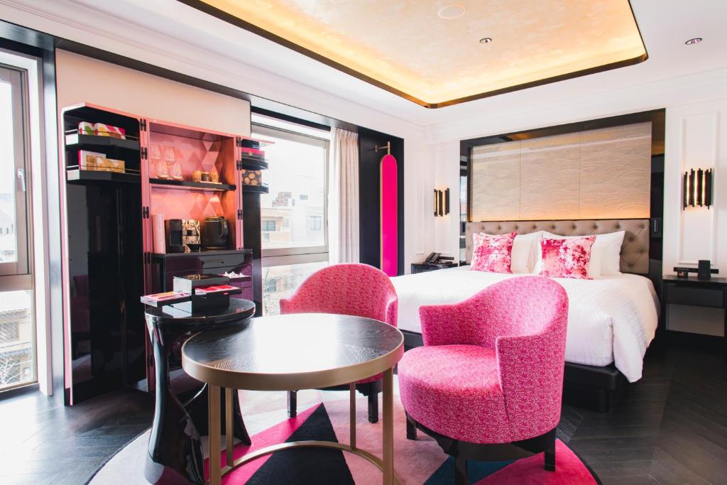 Postel nebo postele na pokoji v ubytování Fauchon Hotel Kyoto