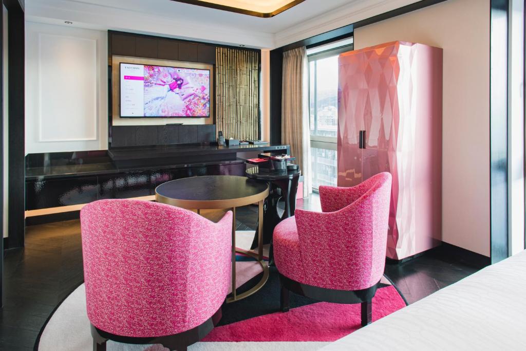 TV a/nebo společenská místnost v ubytování Fauchon Hotel Kyoto
