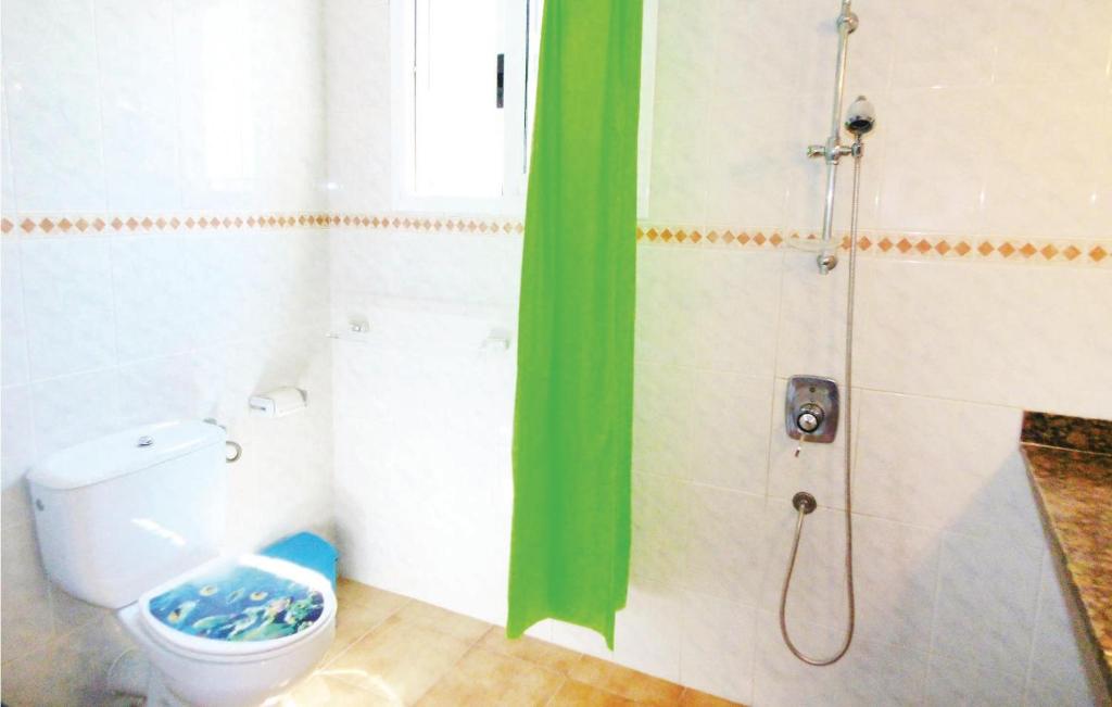 Koupelna v ubytování 3 Bedroom Amazing Home In Vidreres