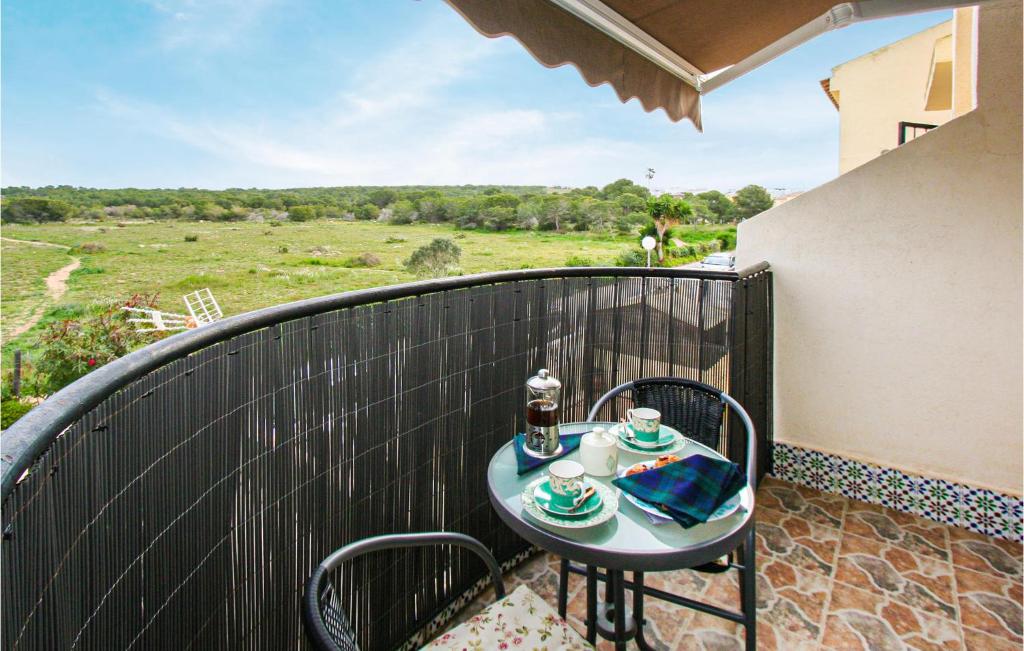 Balkón nebo terasa v ubytování Stunning Apartment In Torrevieja