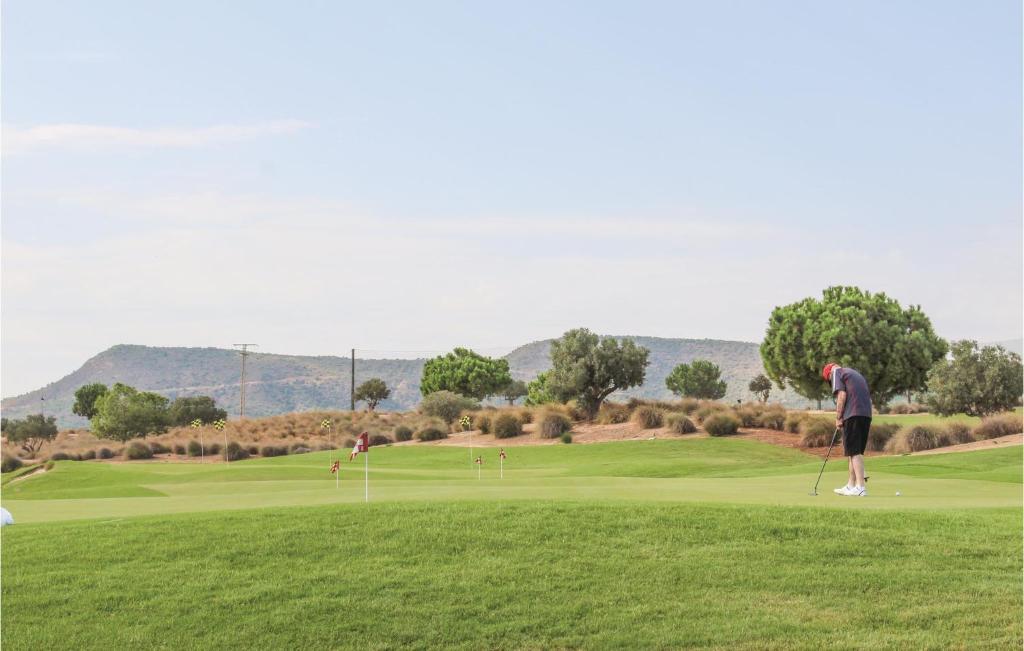Golf facilities at Az apartmant or nearby