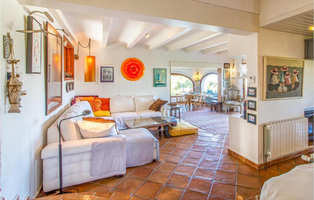Posedenie v ubytovaní 3 Bedroom Pet Friendly Home In Trencall