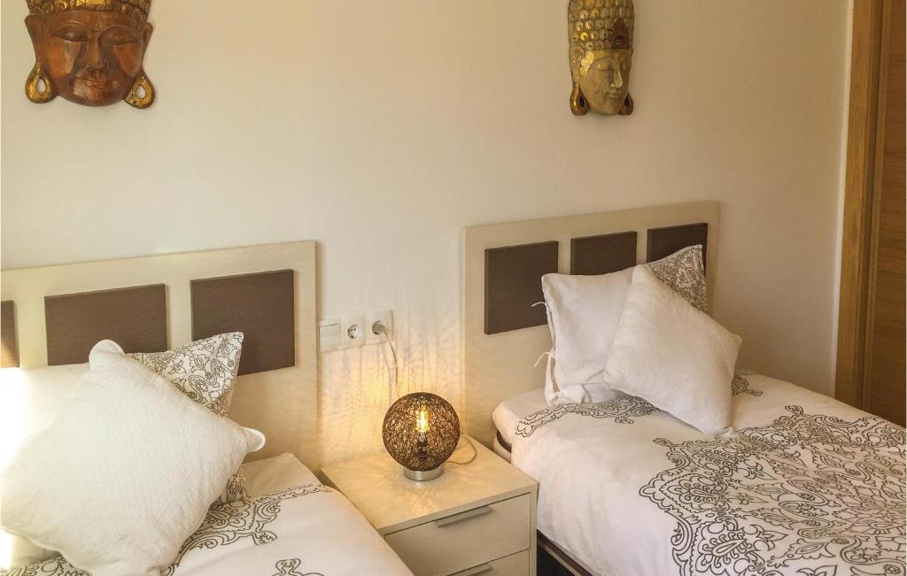 Postel nebo postele na pokoji v ubytování Beautiful Apartment In Alhama De Murcia