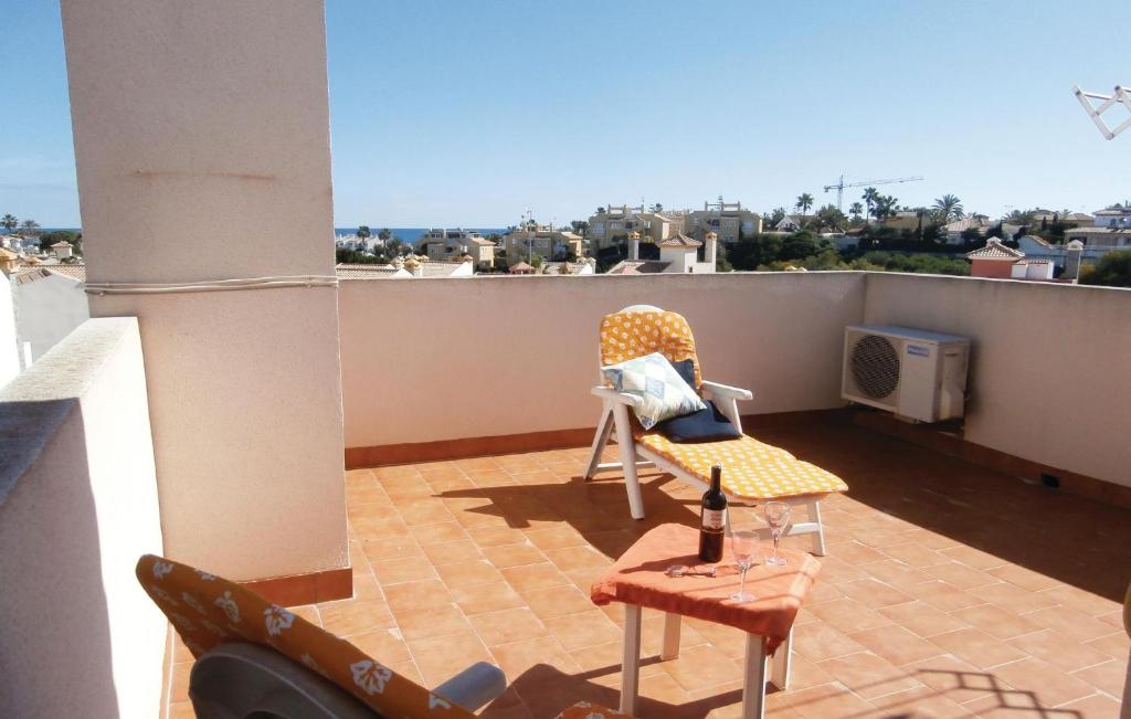 Balkón nebo terasa v ubytování 3 Bedroom Lovely Home In Orihuela Costa
