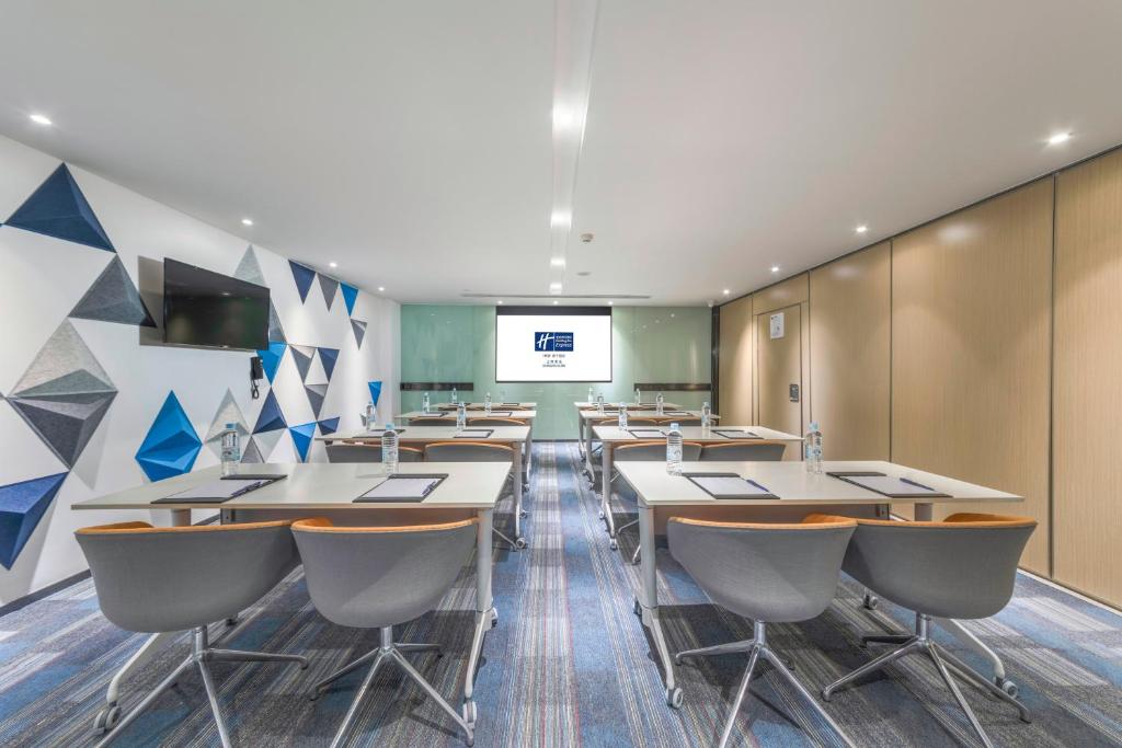 Konferenční prostory v ubytování Holiday Inn Express Shanghai Gubei by IHG