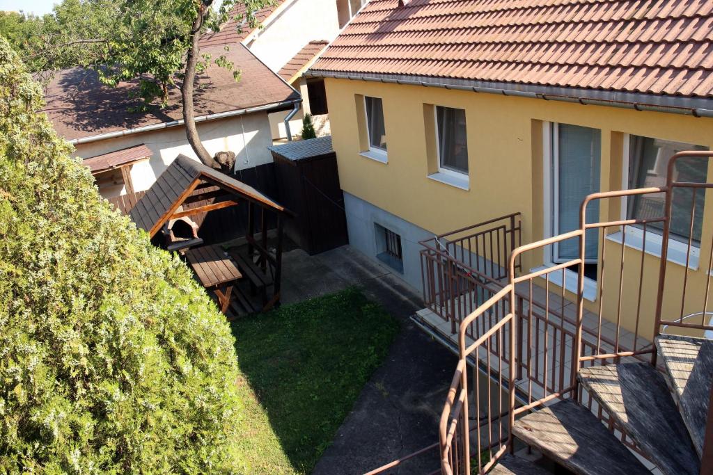 Budova, kde se penzion nachází