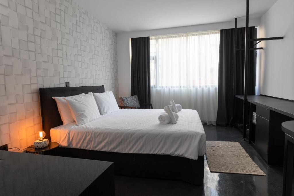 The Fountain Athens - Resim 21