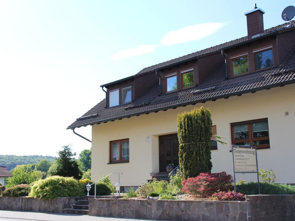 Galeriebild der Unterkunft Apartment in the Odenwald with terrace in Mossautal