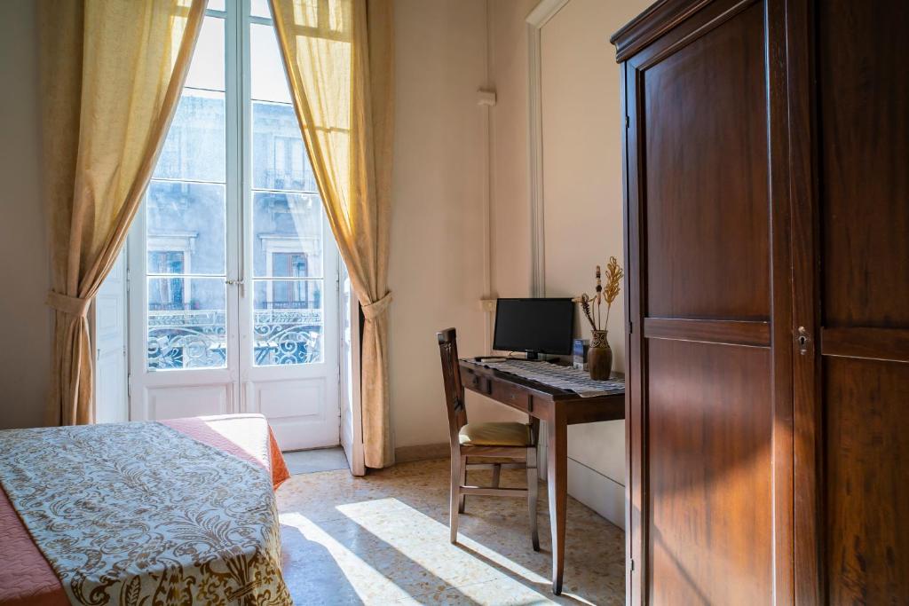 A television and/or entertainment centre at San Demetrio