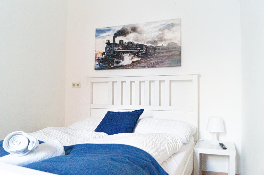 Posteľ alebo postele v izbe v ubytovaní Pleasant 3BR Shared Apartment- Ideal for Longstays