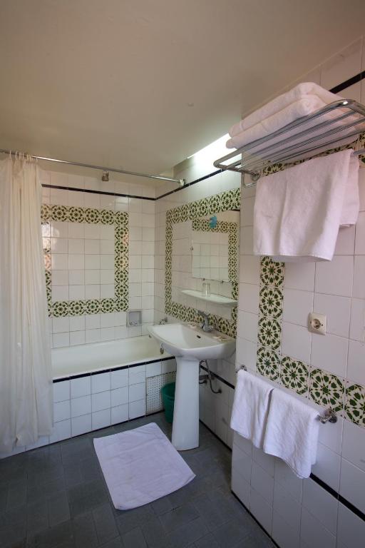 Koupelna v ubytování Hotel Tachfine
