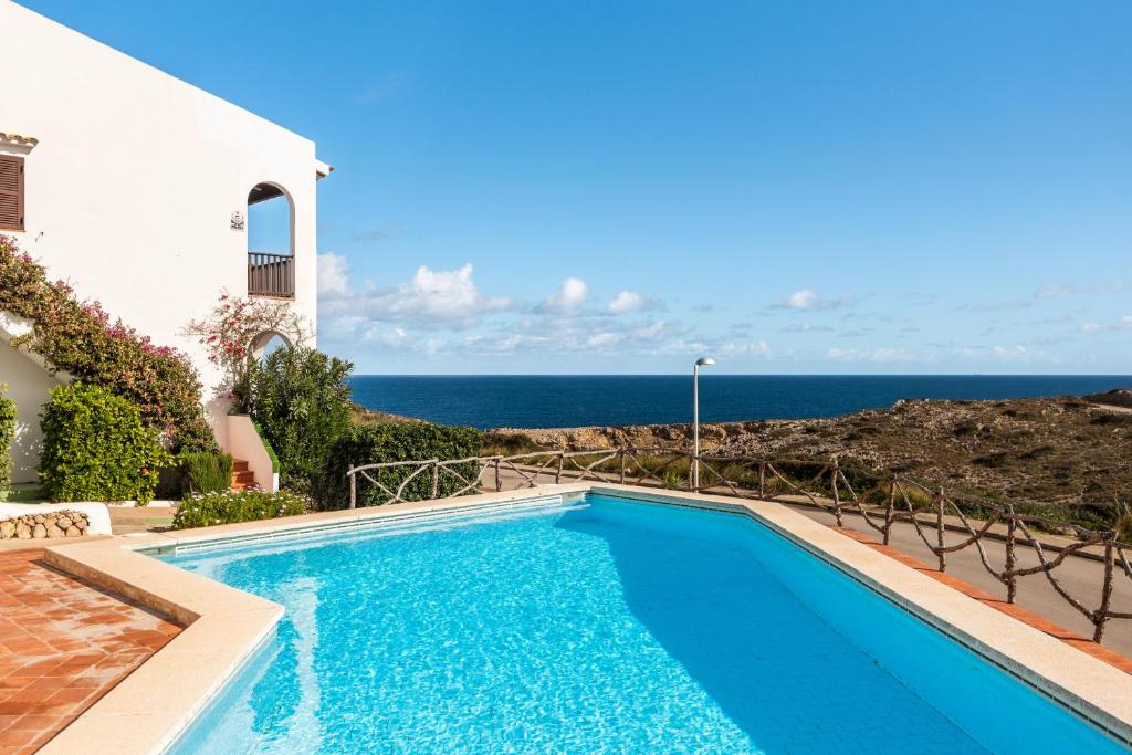 The swimming pool at or close to Apartamento Ses Arcades 10